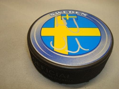 Henrik Sedin İmzalı Takım İsveç Hokey Diski İmzalı Canucks PSA / DNA COA 1C İmzalı NHL Diskleri