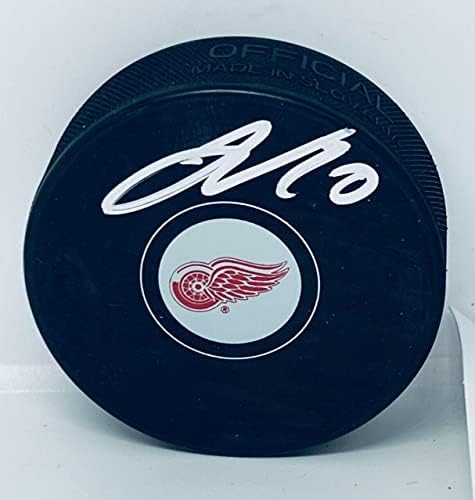 Joe Veleno imzalı Detroit Red Wings Diski imzalı 2-İmzalı NHL Diskleri